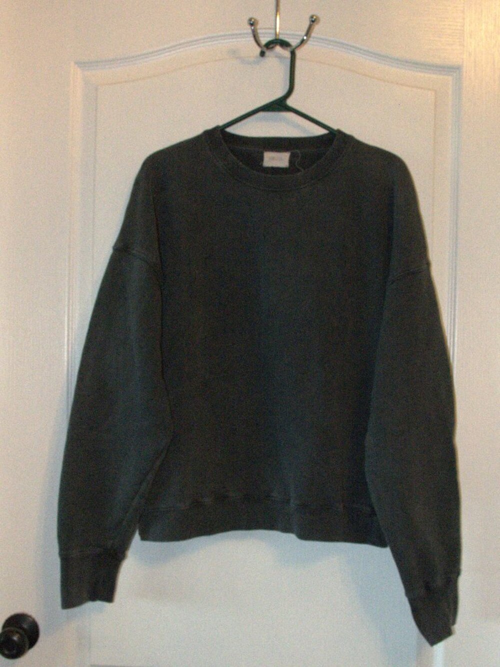Mikuta Charcoal Grey Crewneck Sweatshirt Women's size Medium